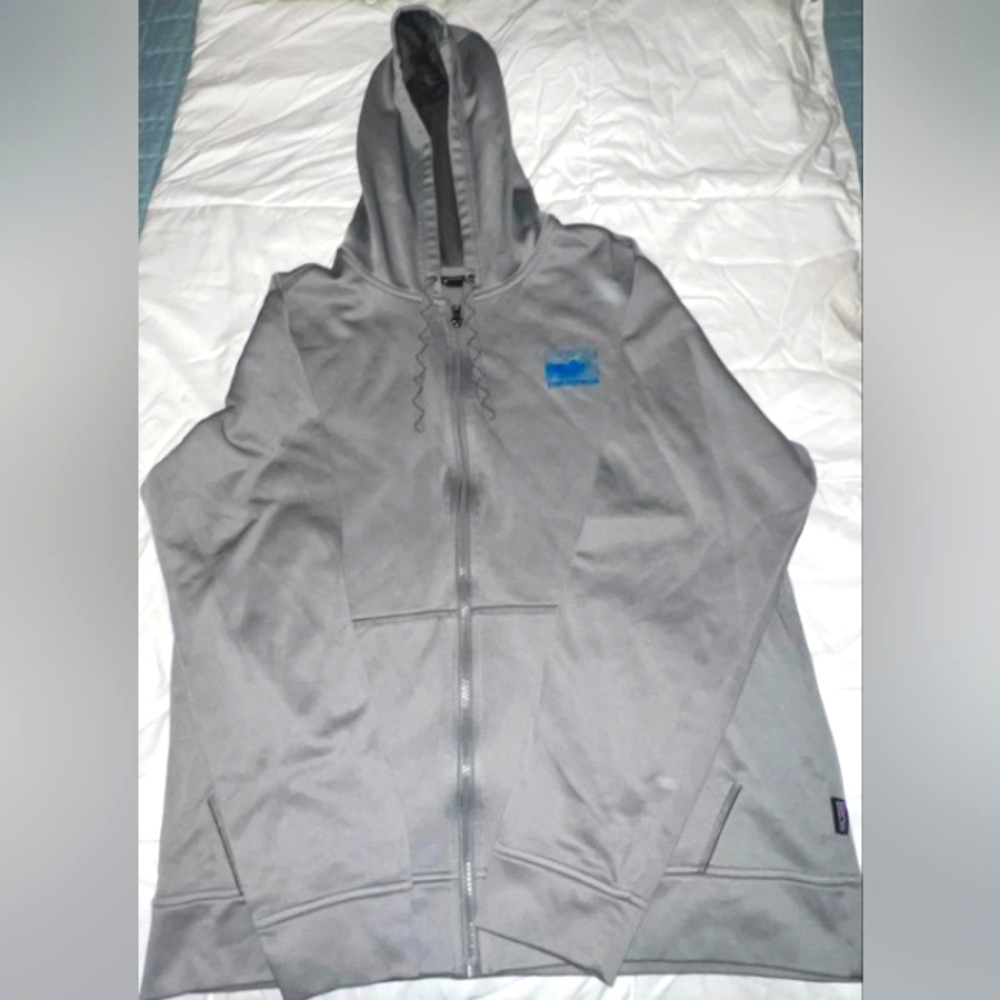Mens patagonia sweater size L